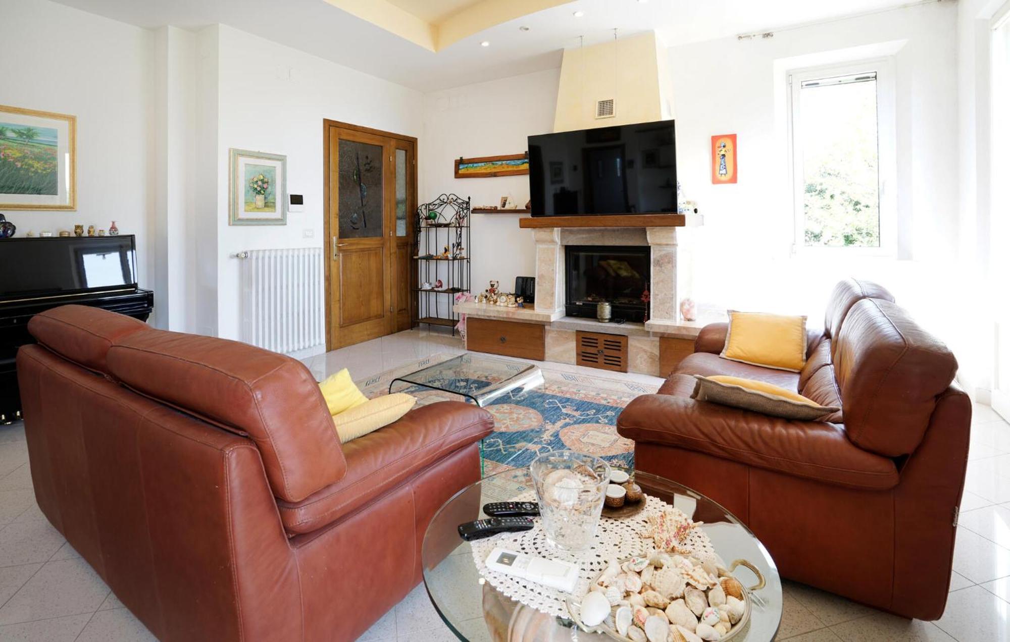 Stunning Home In Chianciano Terme With Wifi Luaran gambar